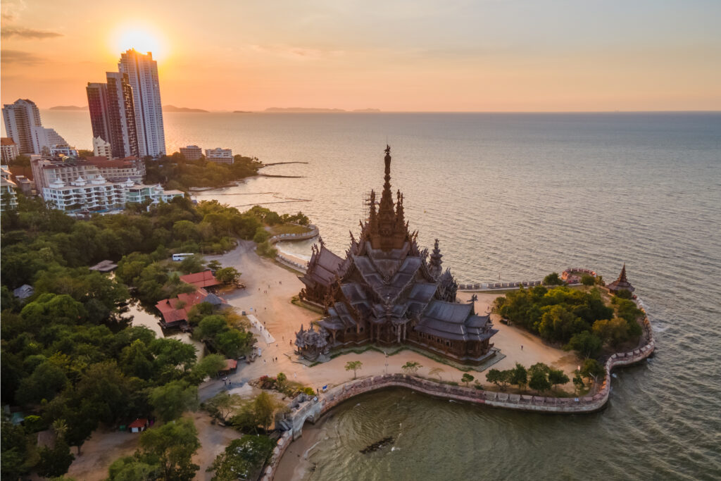 , The Ultimate Pattaya Explorer&#8217;s Packing Guide: Navigate with Ease!